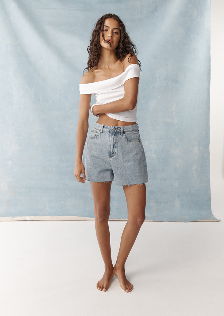 Laguna Distressed Denim Shorts with Slit – Sunshine Girls Boutique