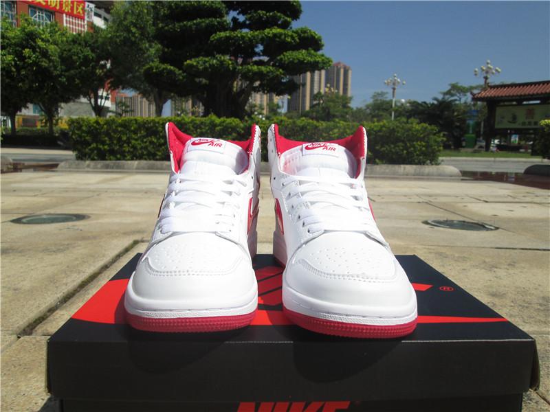 Air Jordan 1 Retro White/Red Shoe