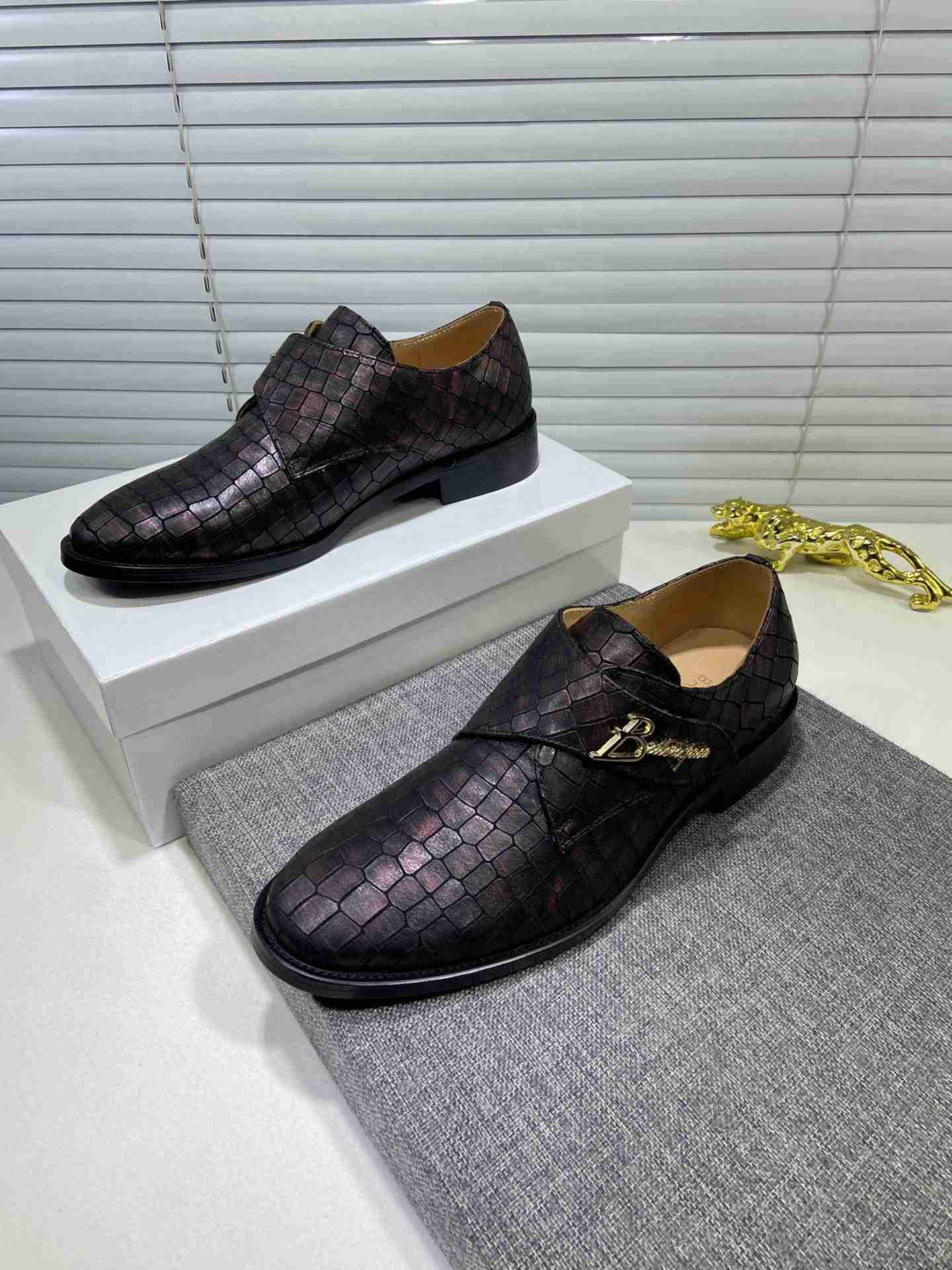Balenciaga Fashion Men Casual Business Leather Shoes 01