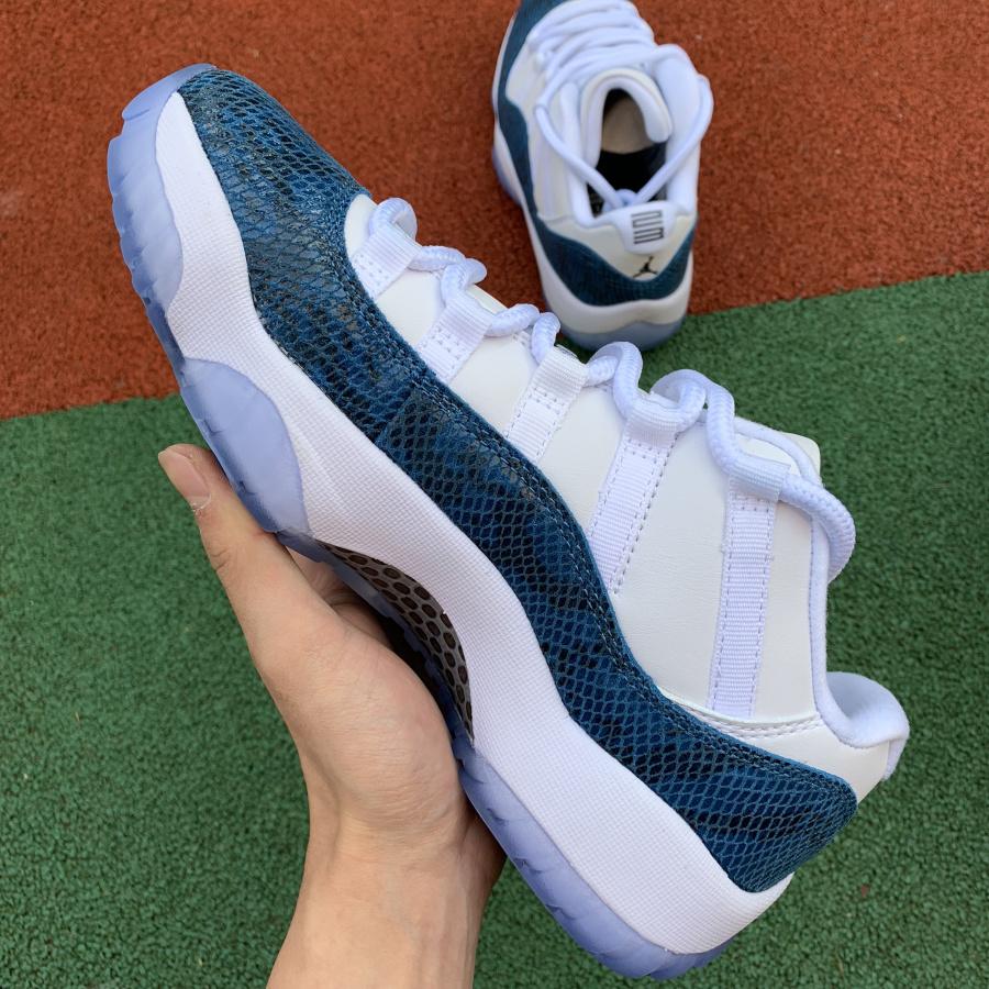 Air Jordan 11 Retro Low Snake Skin Navy