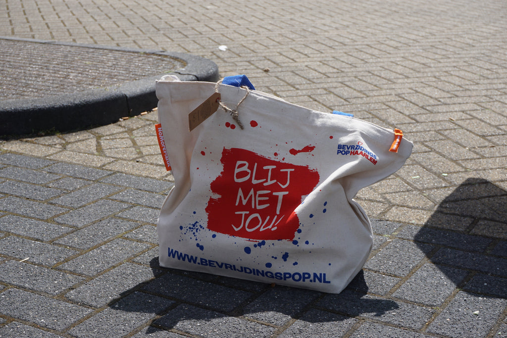 NoMorePlastic bedrukte tas voor Bevrijdingspop Haarlem