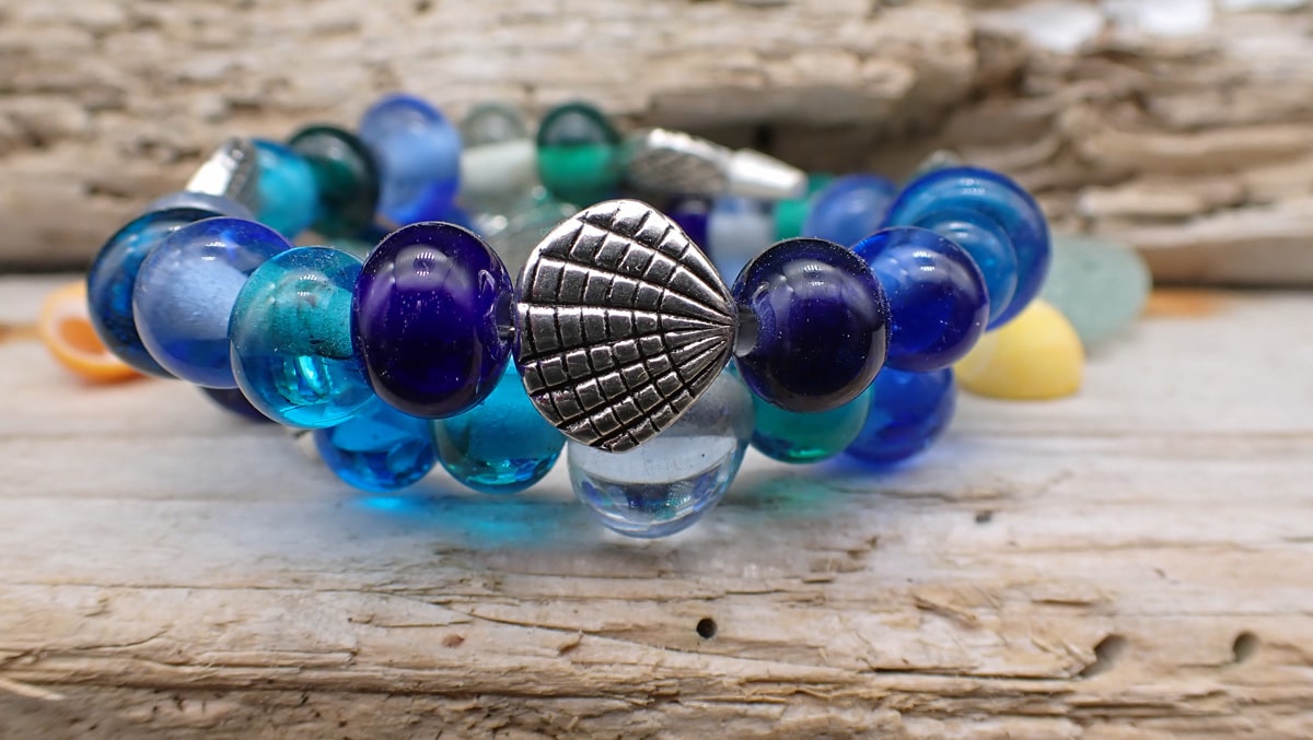 Mulleach Seas Handcrafted Glass Bead Bracelet