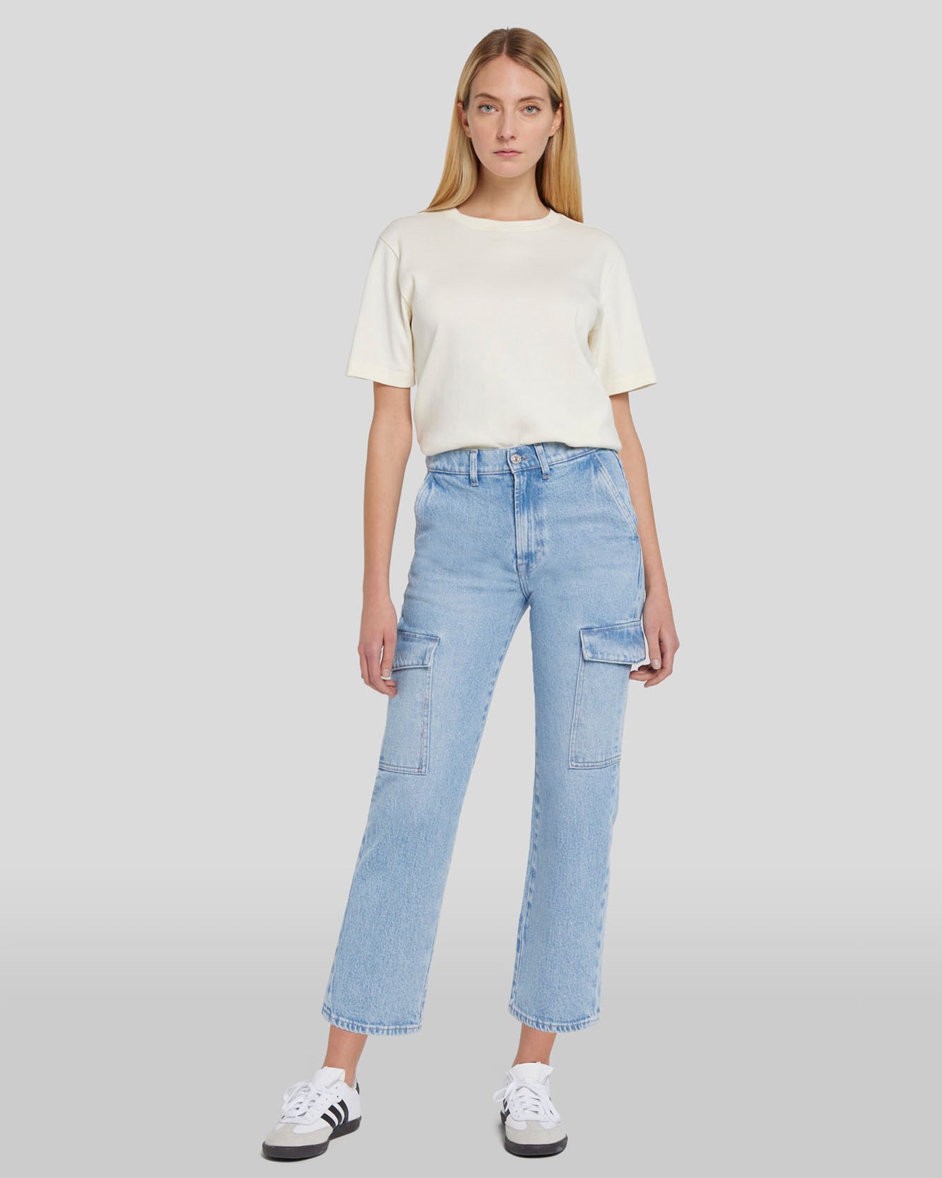 Logan Cropped Cargo Jean in Airwave | 7 For All Mankind