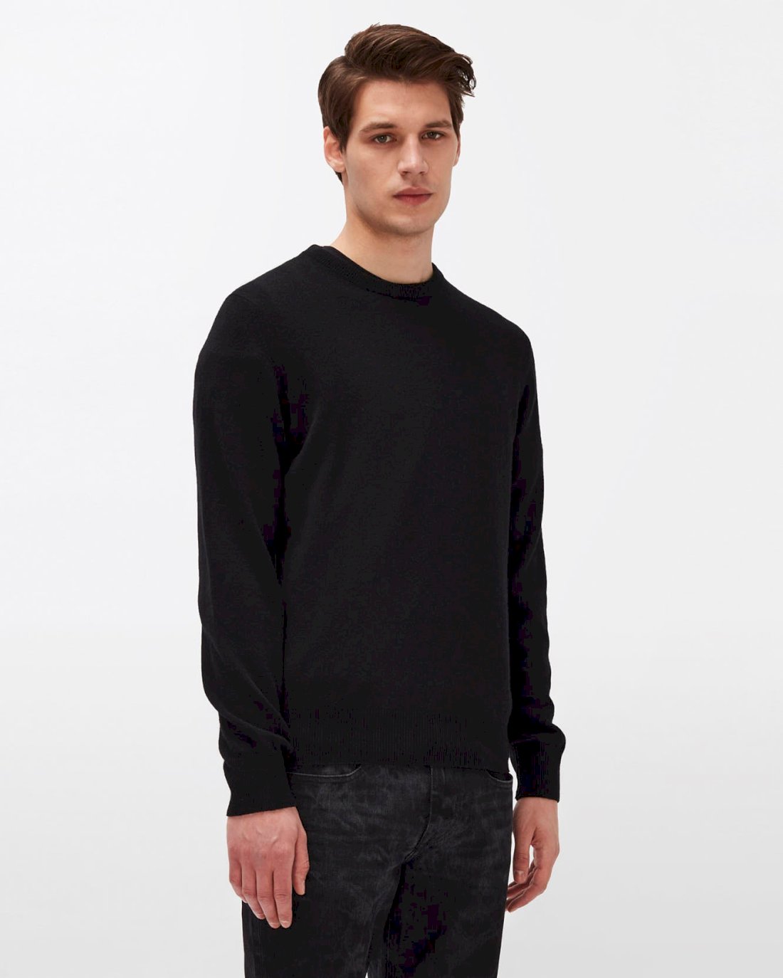 cashmere crew in black