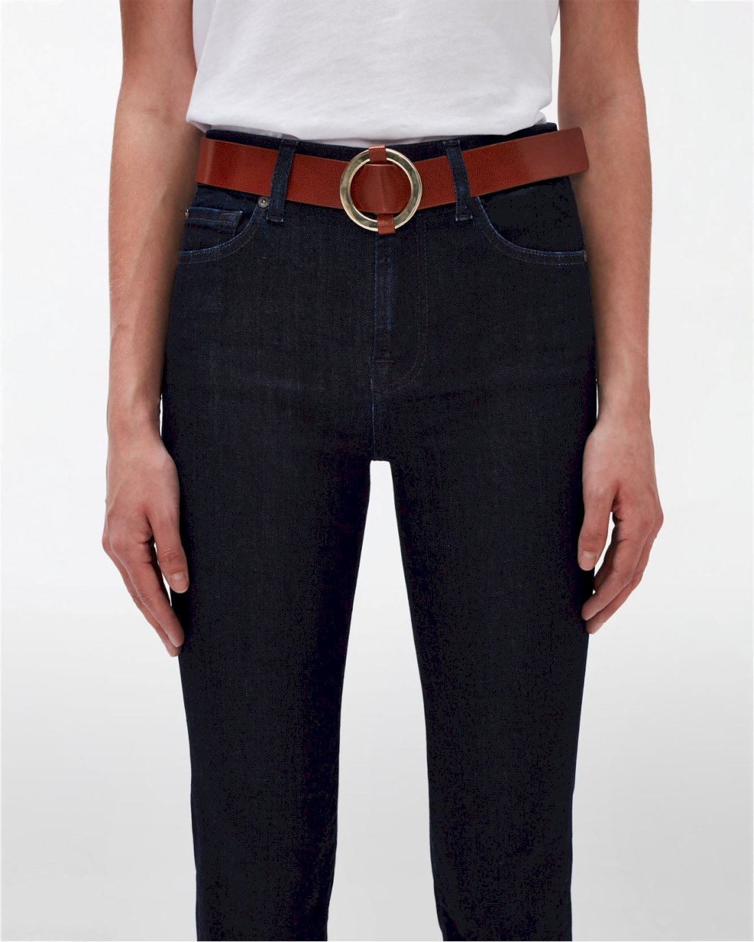 Ring Buckle Leather Belt in Cognac