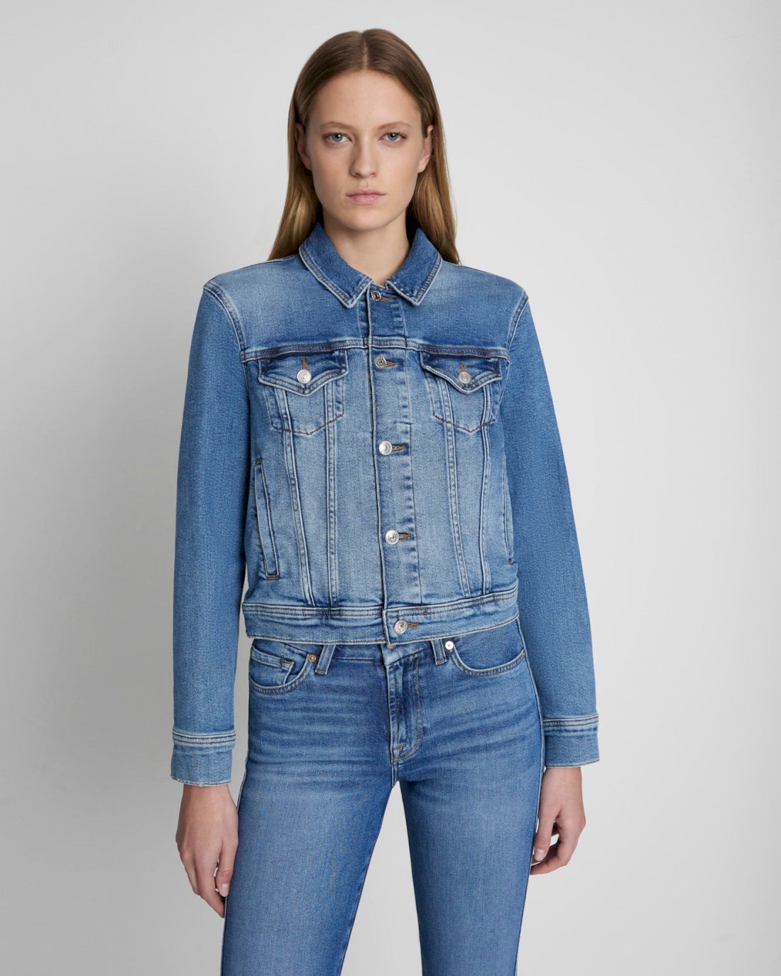 Classic Trucker Jacket in Lyme | 7 For All Mankind