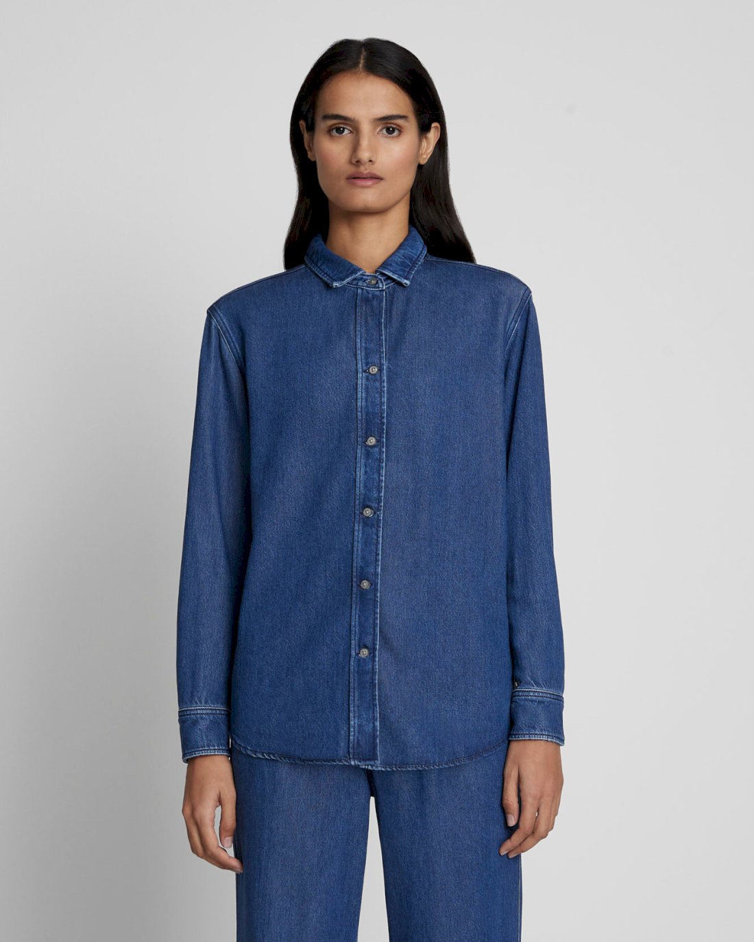 denim lustre classic shirt in dark indigo