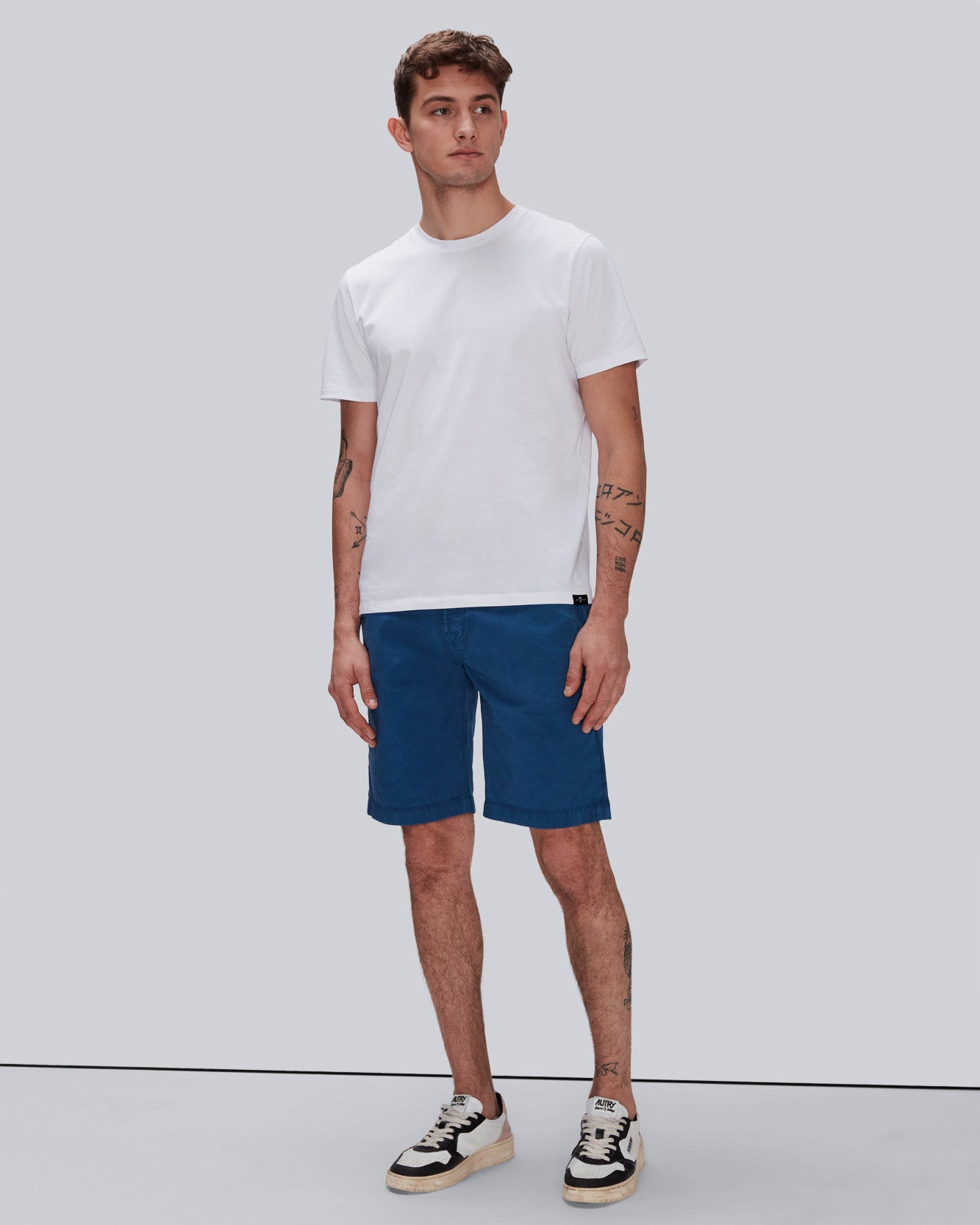 Airweft Twill Chino Short in Sea Bed | 7 For All Mankind