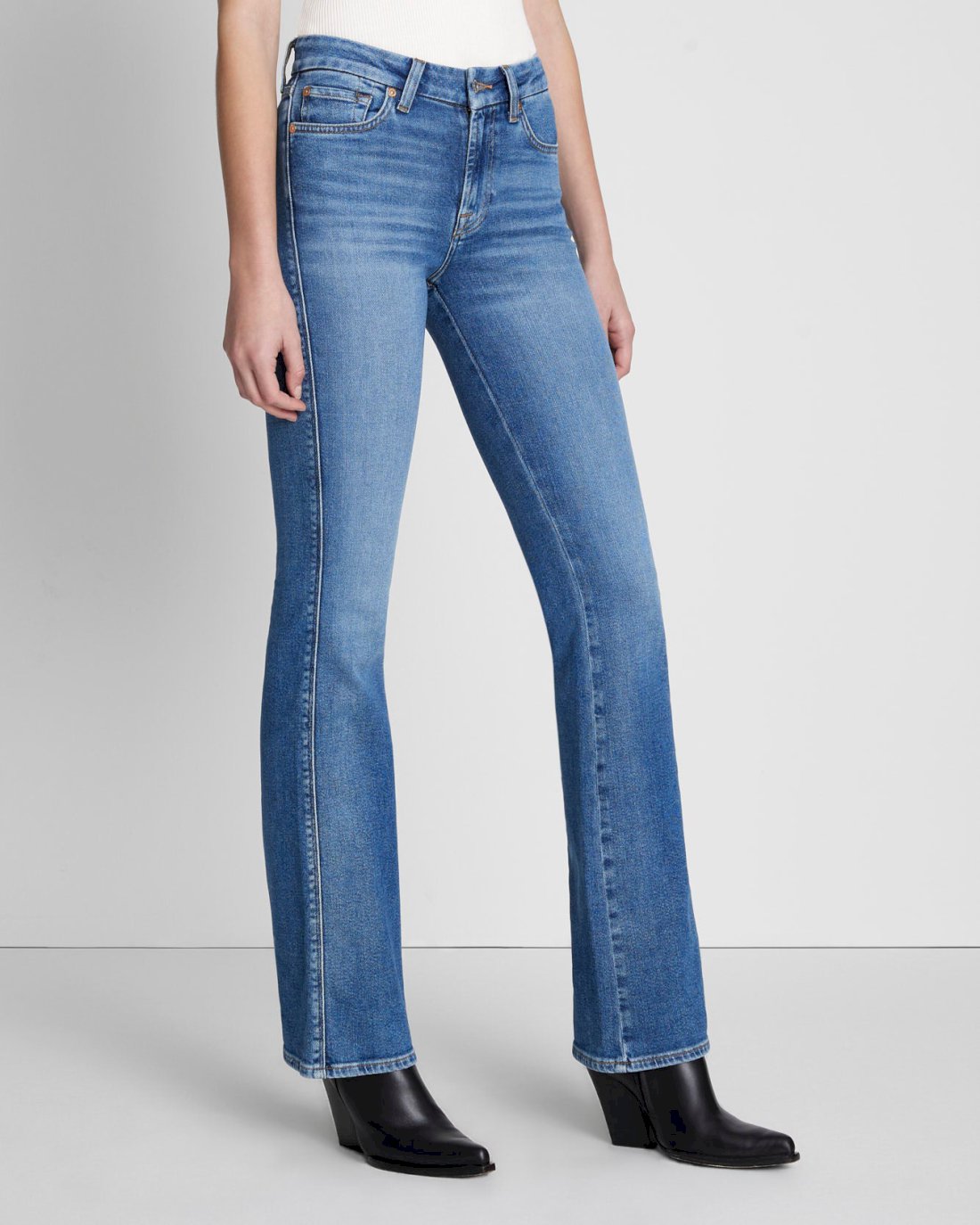 Women's Luxe Vintage Jeans - Denim for Women | 7 For All Mankind