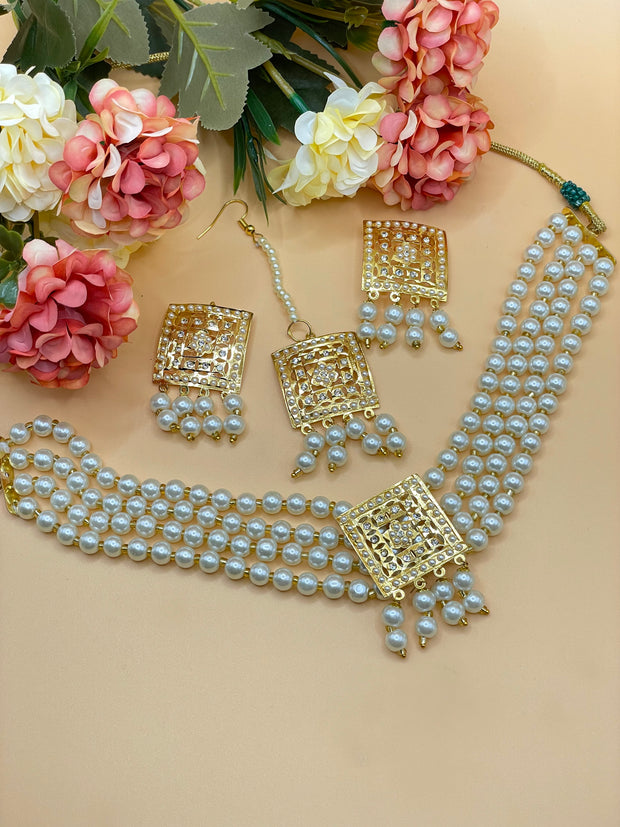 Savi The pearl Choker  Set
