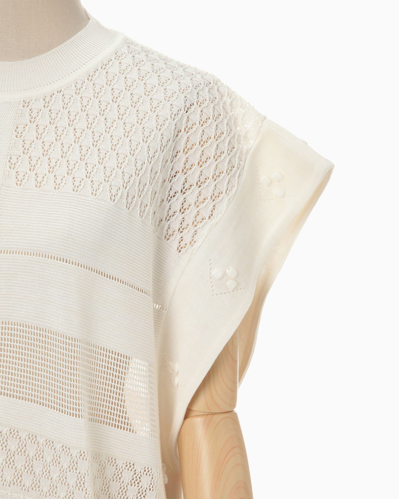 Multi-Pattern Sleeveless Knitted Dress - white - Mame Kurogouchi