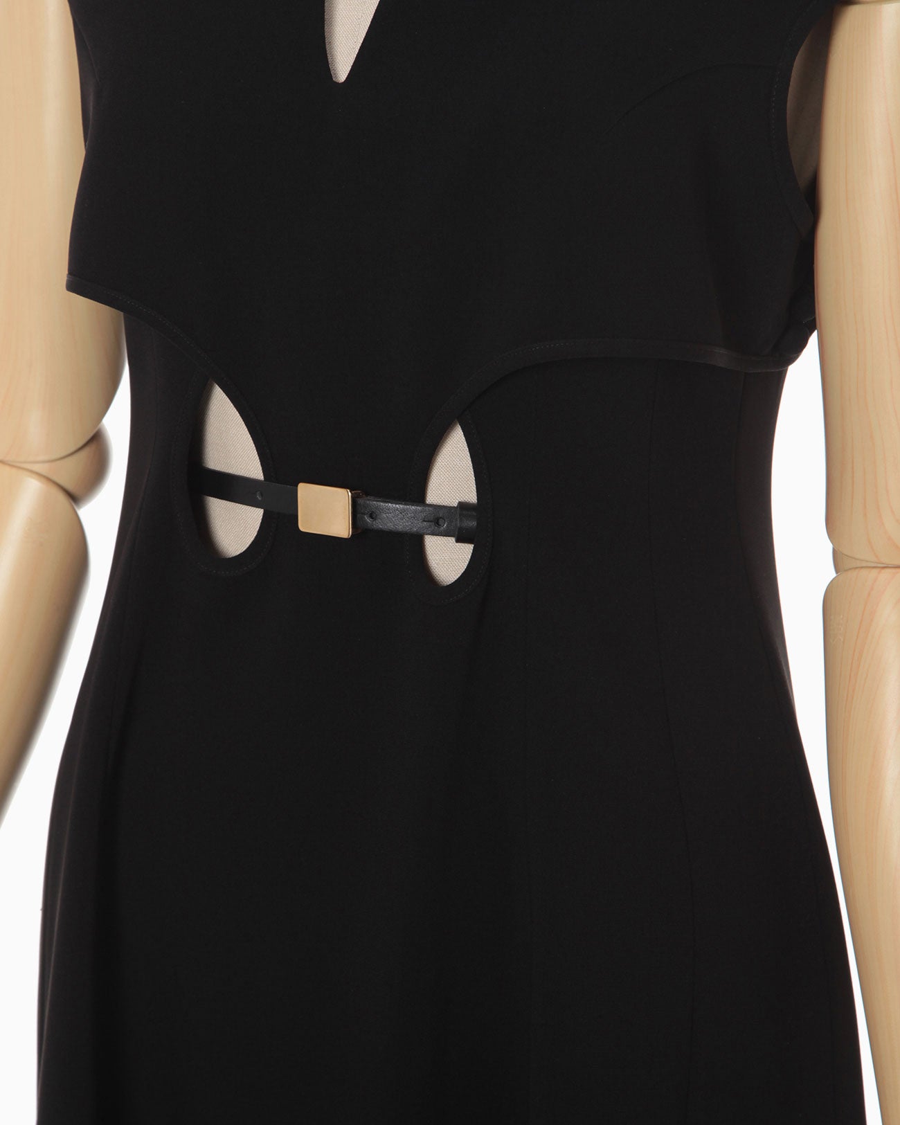 Flared Hole Dress with Leather Belt - black - Mame Kurogouchi