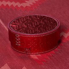 Box round ICON embossed leather - strawberry