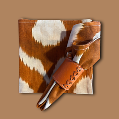 IKAT napkin - brown / white