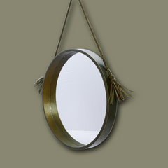 Mirror Round LIFESTYLE in leather - olive