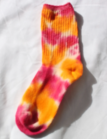 Swirl Tie Dye Crew Socks in Pink/Orange