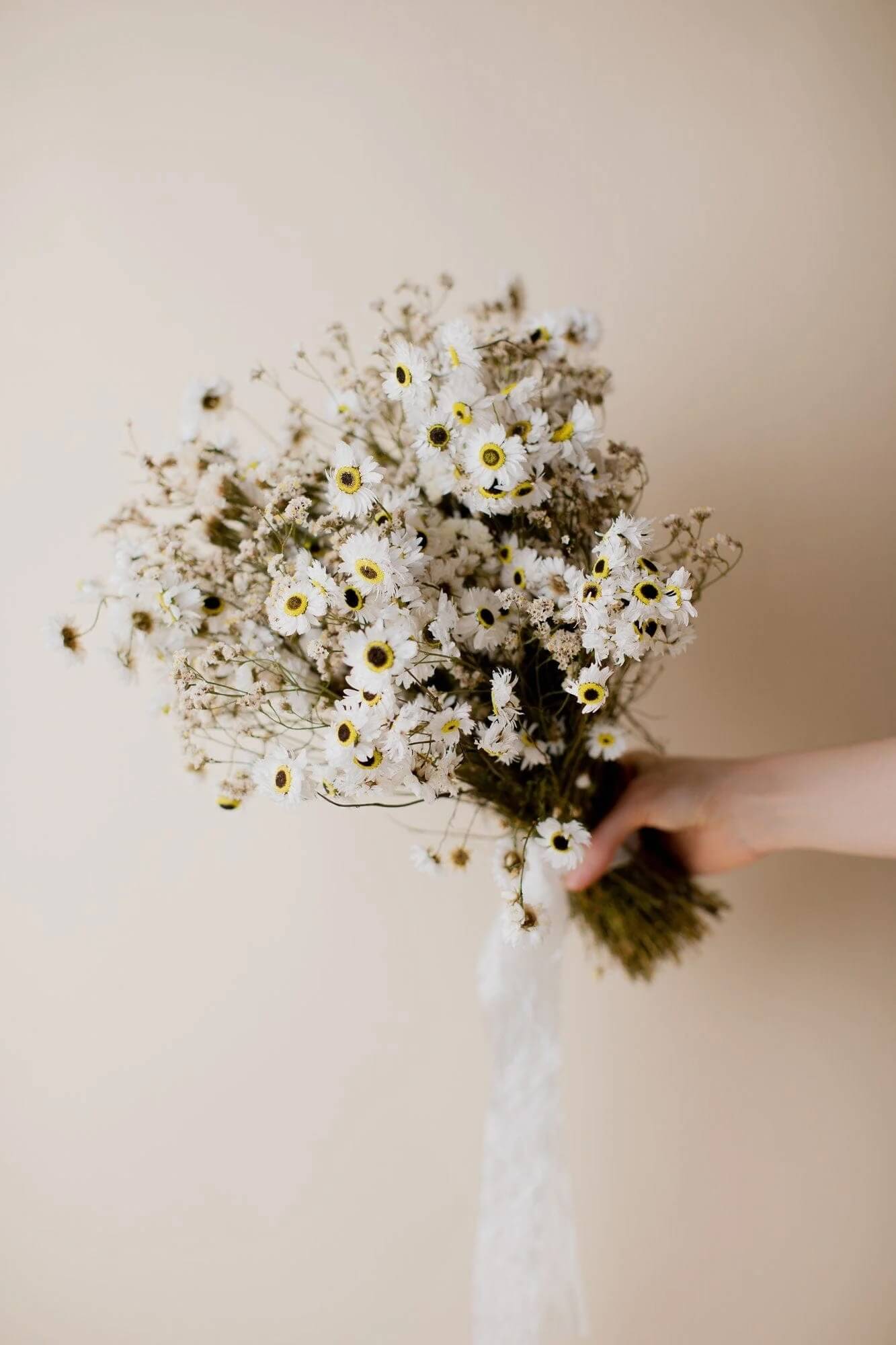 Dried daisies vintage flower bouquet from Hidden Botanics.