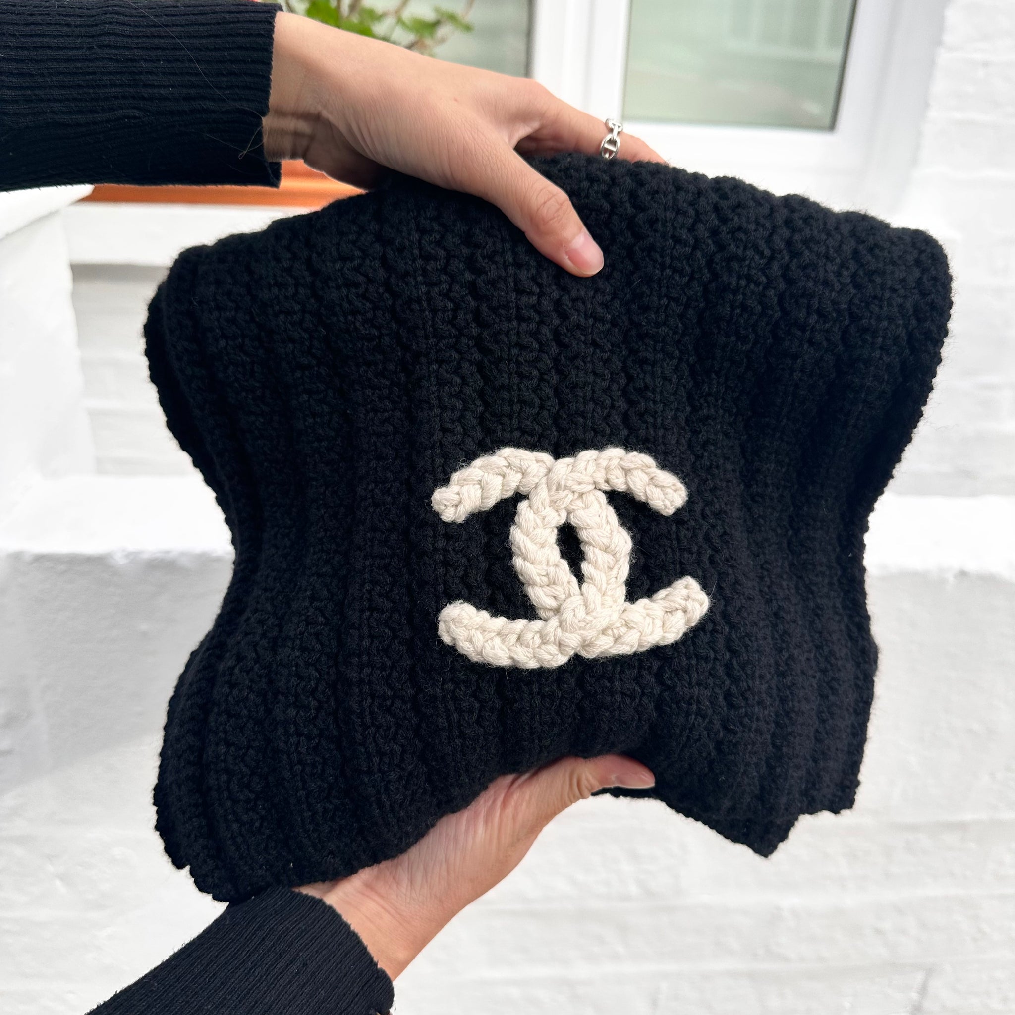 CHANEL 23K Scarf | Chanel neck scarf (black) – LondonKelly 英國 ...
