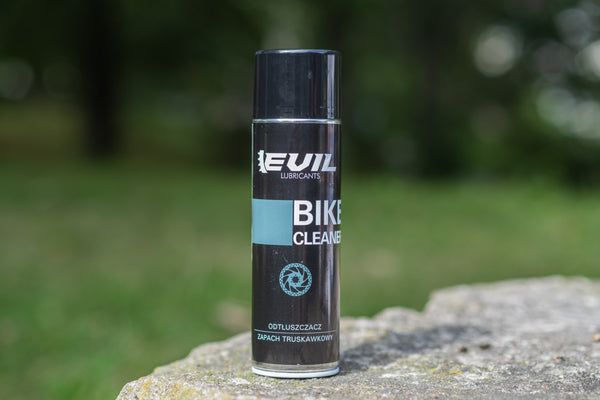 bike-cleaner-evil-lubricants zmywacz do łańcucha rowerowego