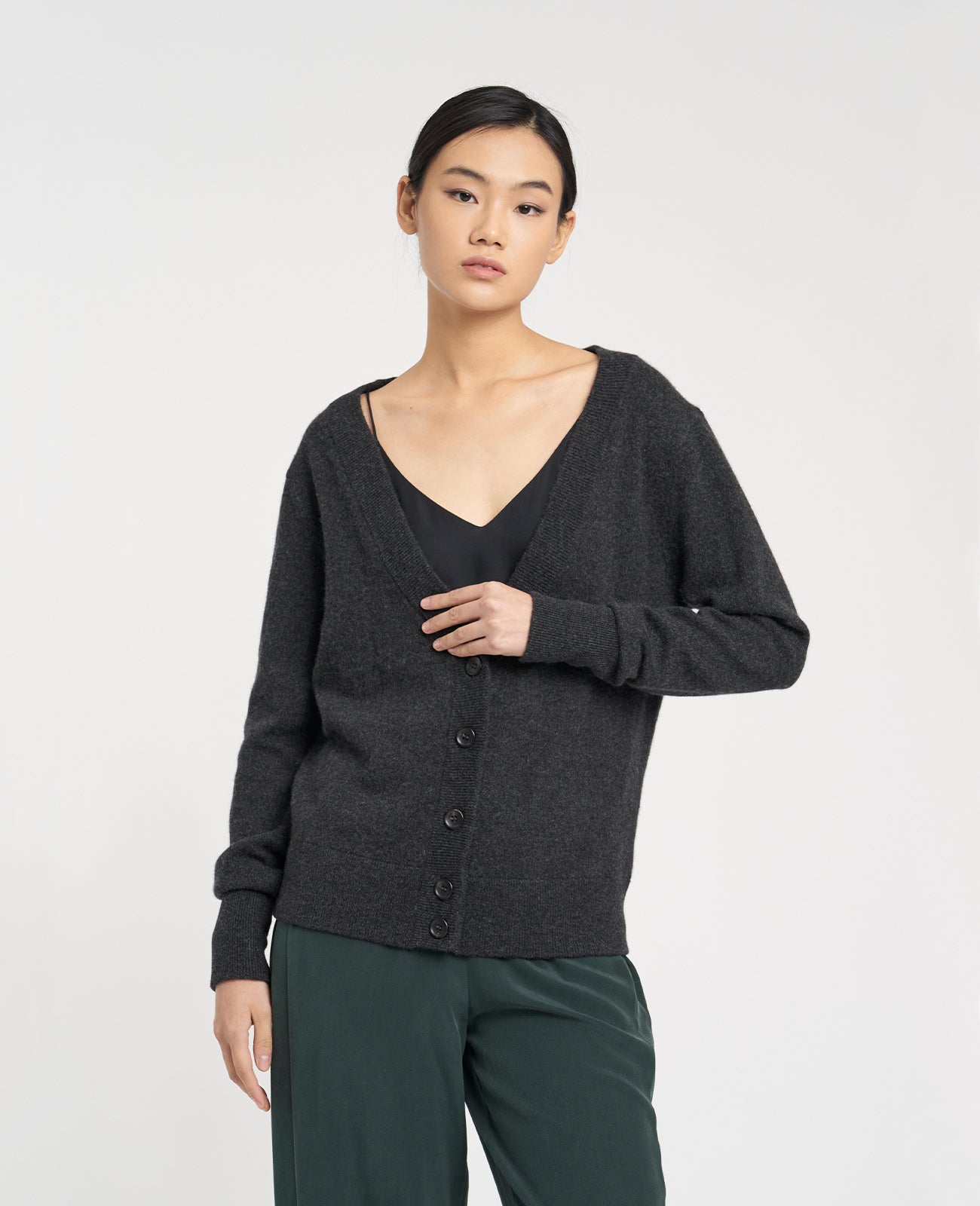 Cashmere Double V-Neck Sweater – GRANA