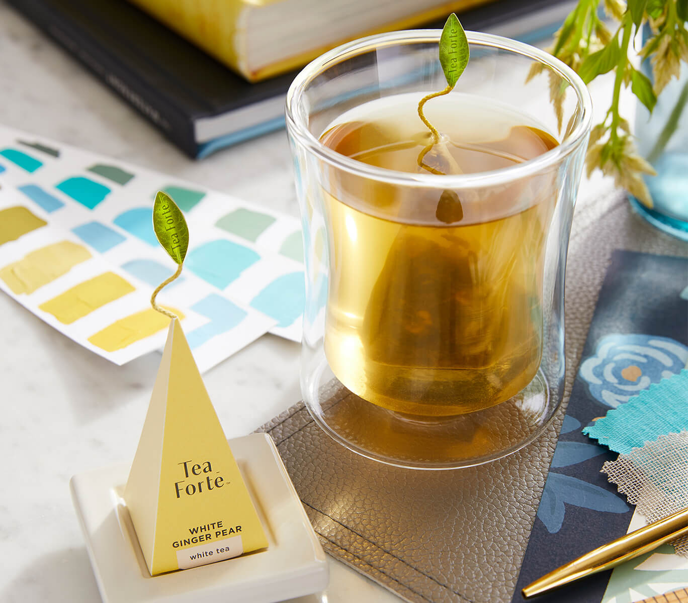 White Ginger Pear tea and POOM Glass