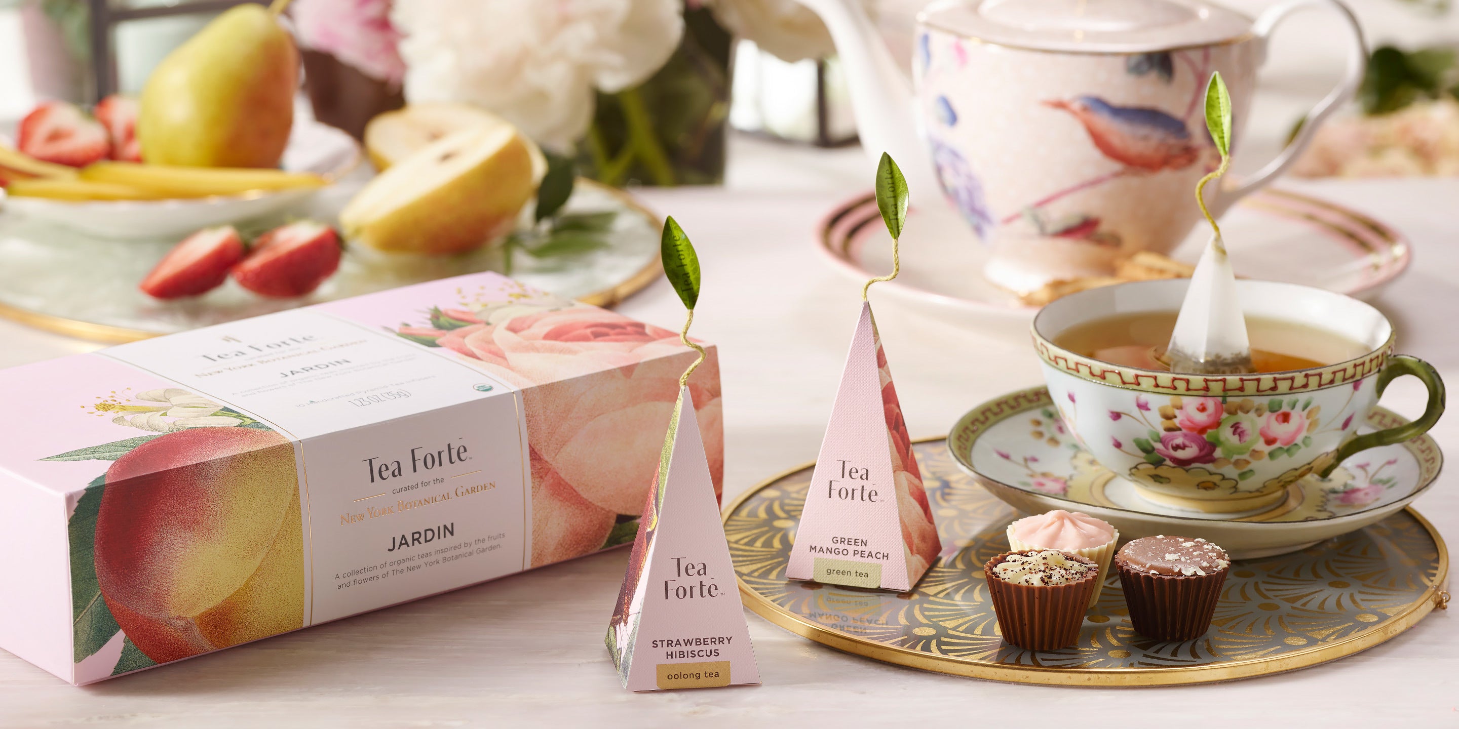 Jardin Collection Petite box with infusers and mini chocolates