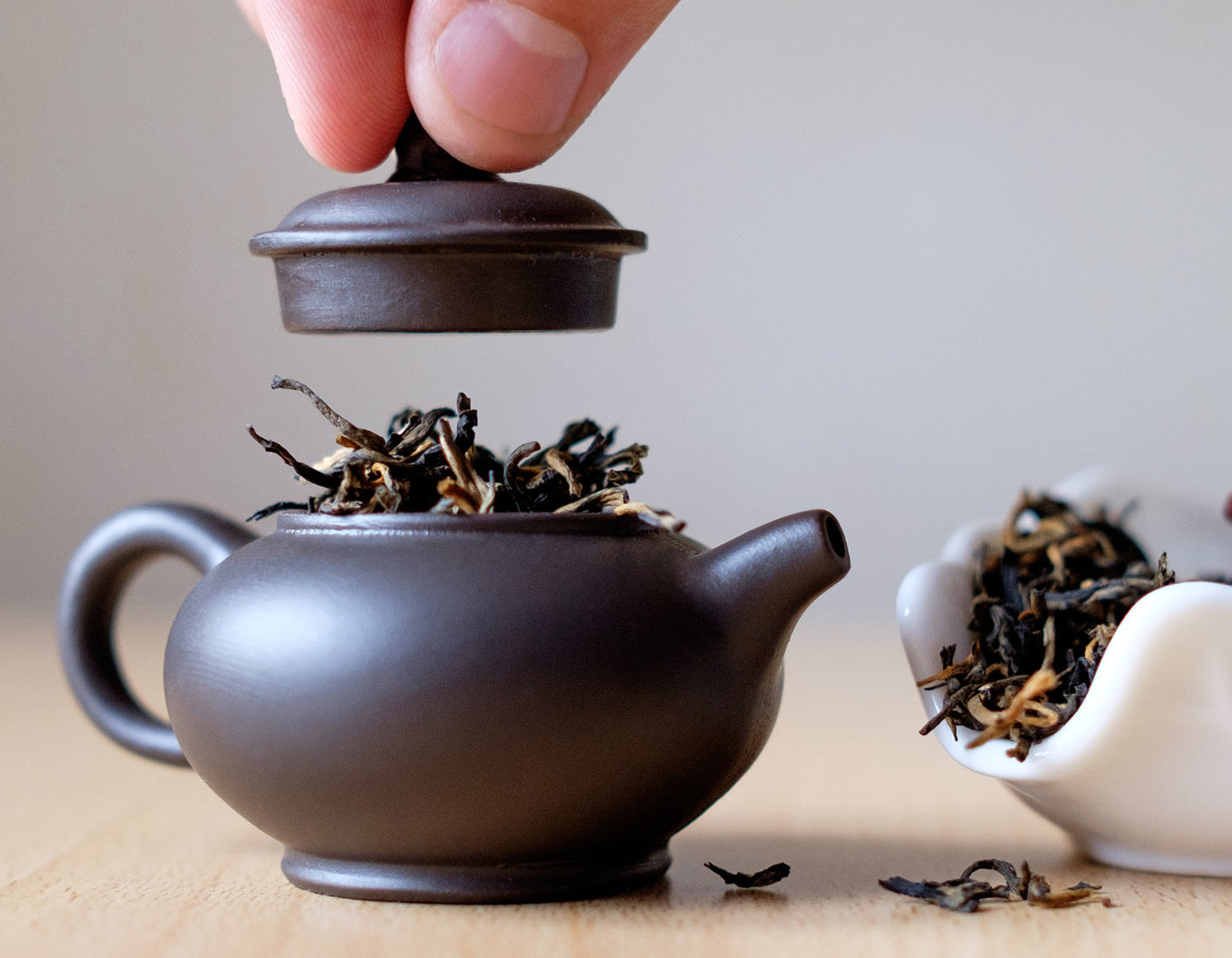 Lifting the lid off a tiny teapot
