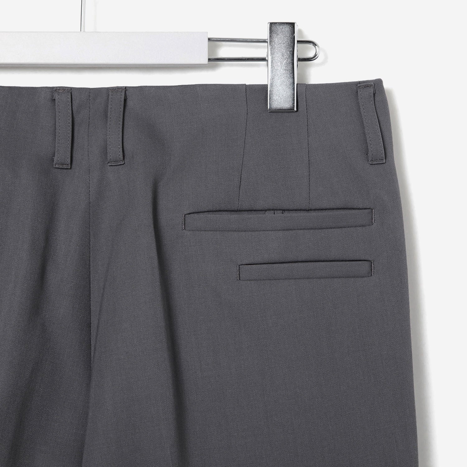 QUINN / Wide Tailored Pants / gray – th products