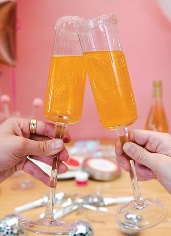 Toast the couple with glasses of Drink Glitter Cocktails