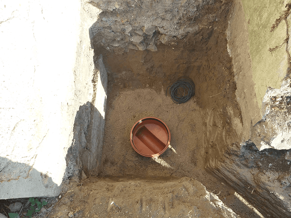 Main sewer pipe installation 05