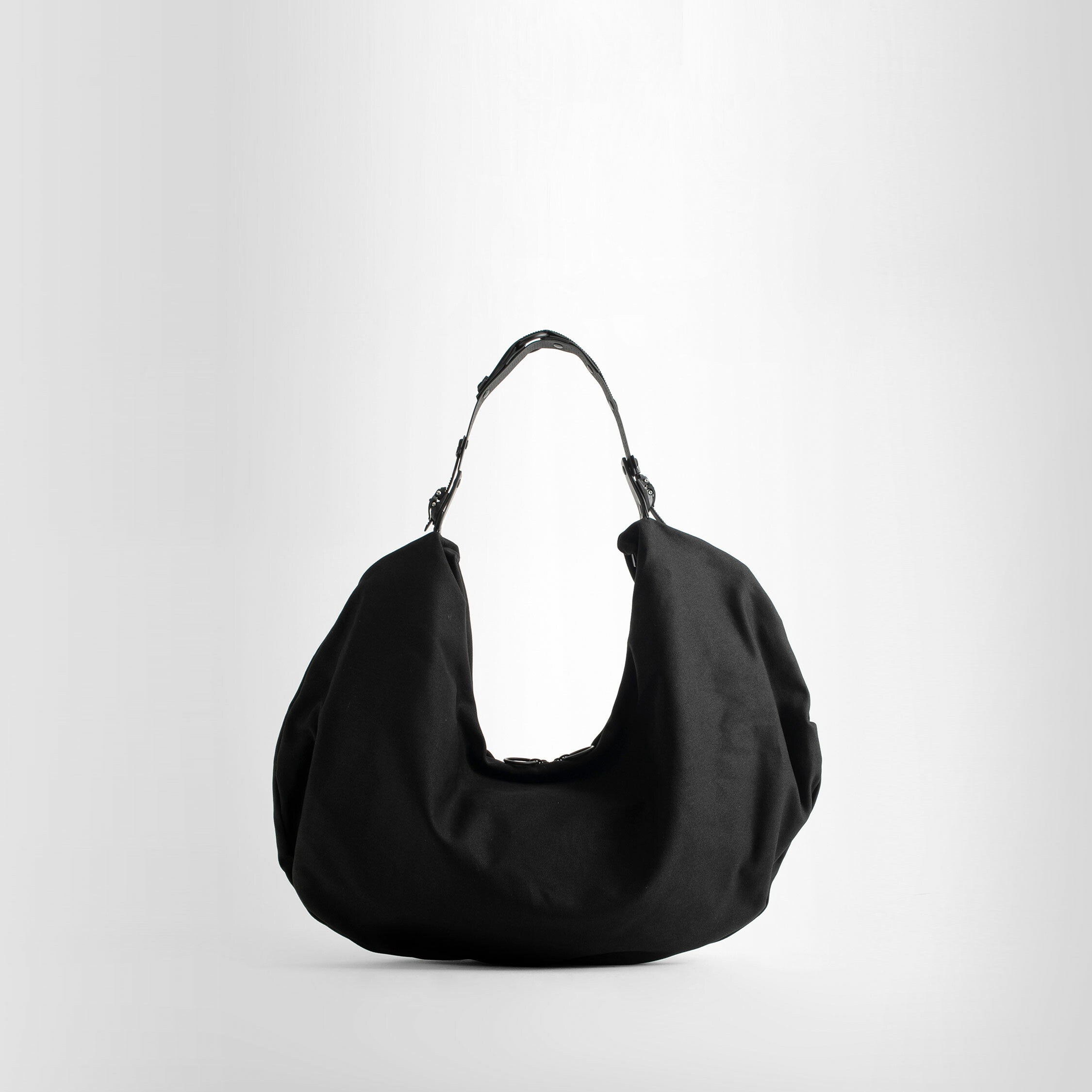 INNERRAUM UNISEX BLACK SHOULDER BAGS