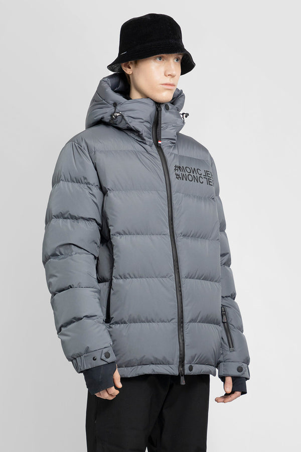 14時までの注文で即日配送 Moncler Grenoble モコモコフーディ 防寒