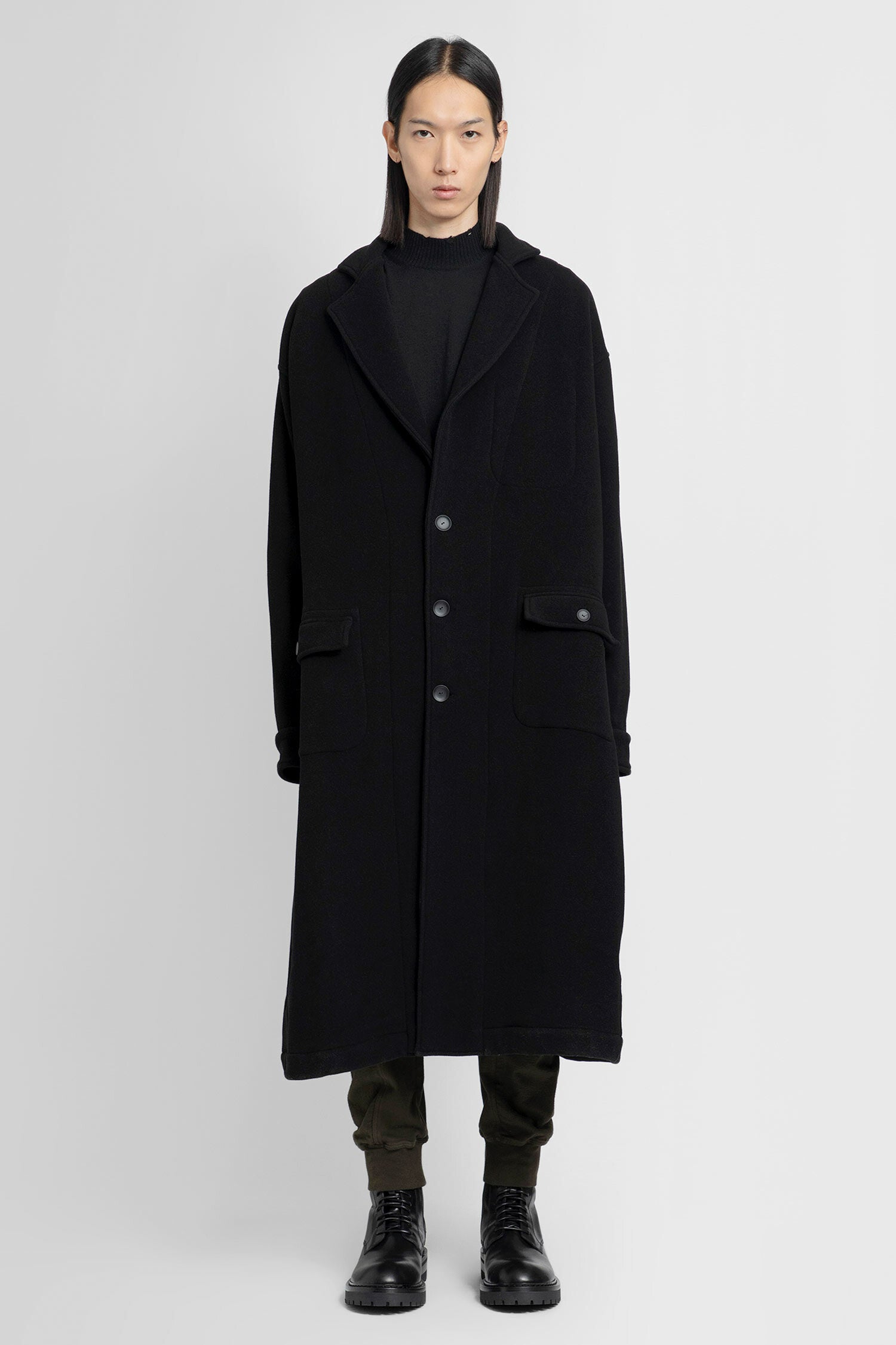 ANDREA YA AQOV BLACK COATS