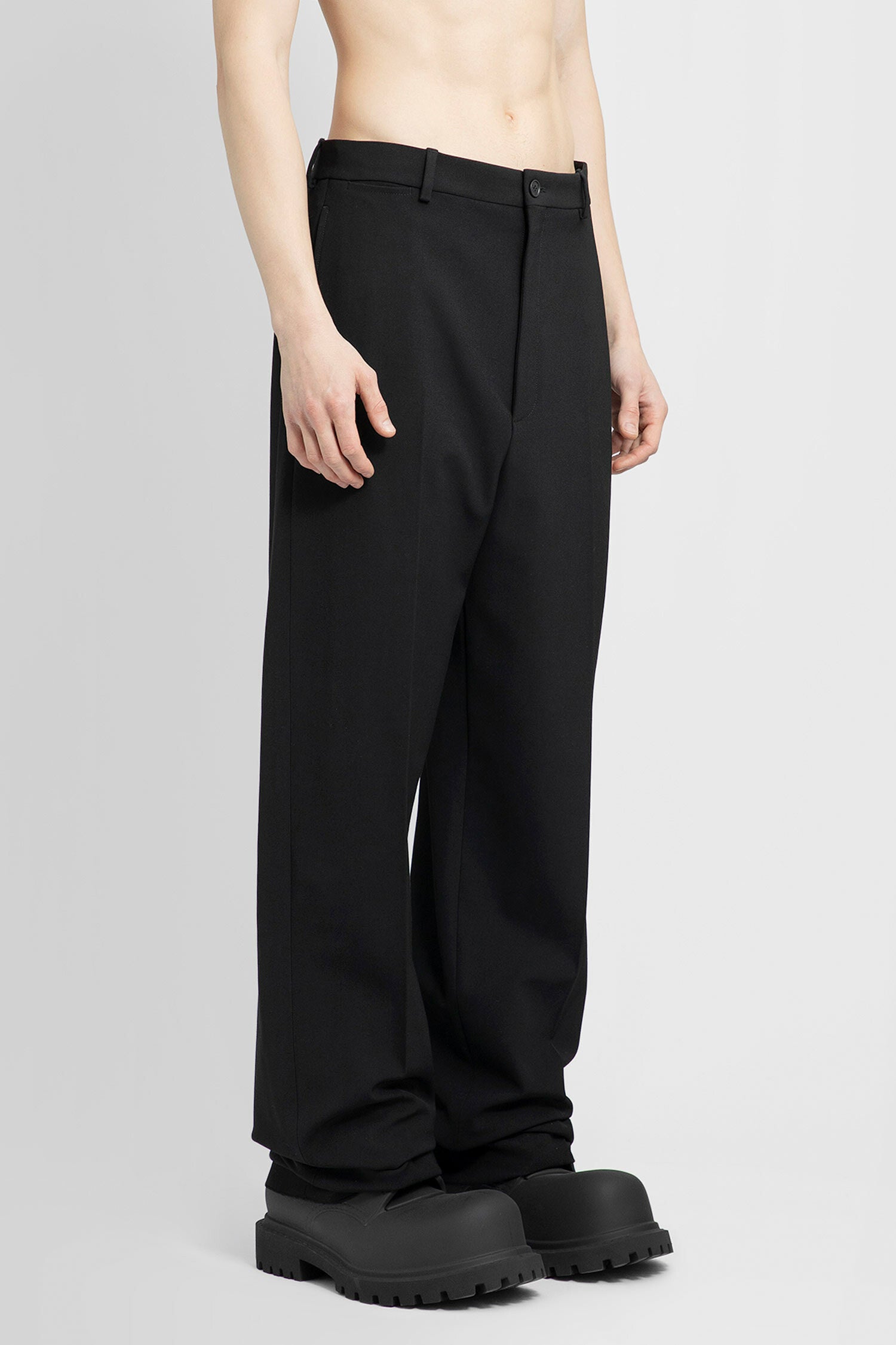 Spanish luxury brand Balenciaga is selling these super destroyed baggy  pants for a price of 2450