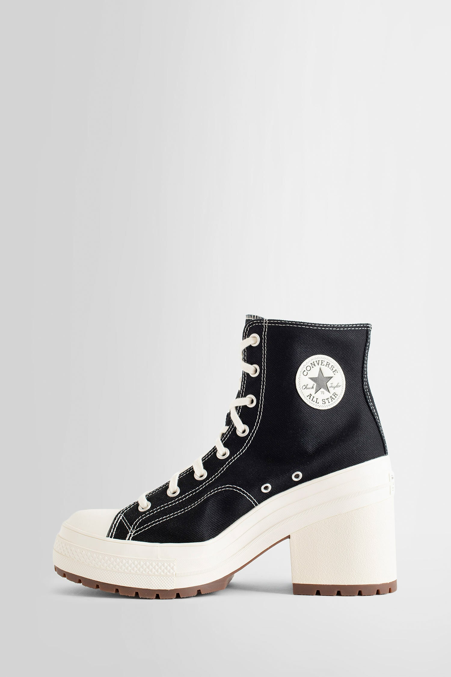 CONVERSE WOMAN BLACK SNEAKERS