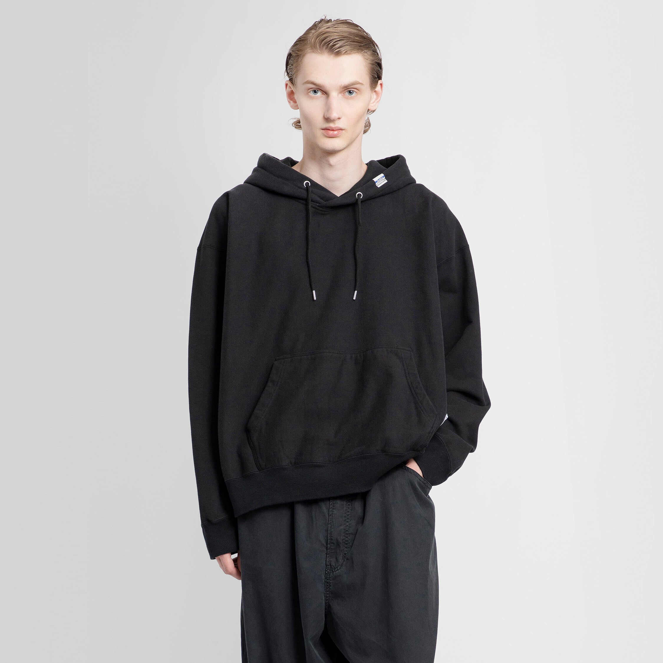 MAISON MIHARA YASUHIRO MAN BLACK SWEATSHIRTS