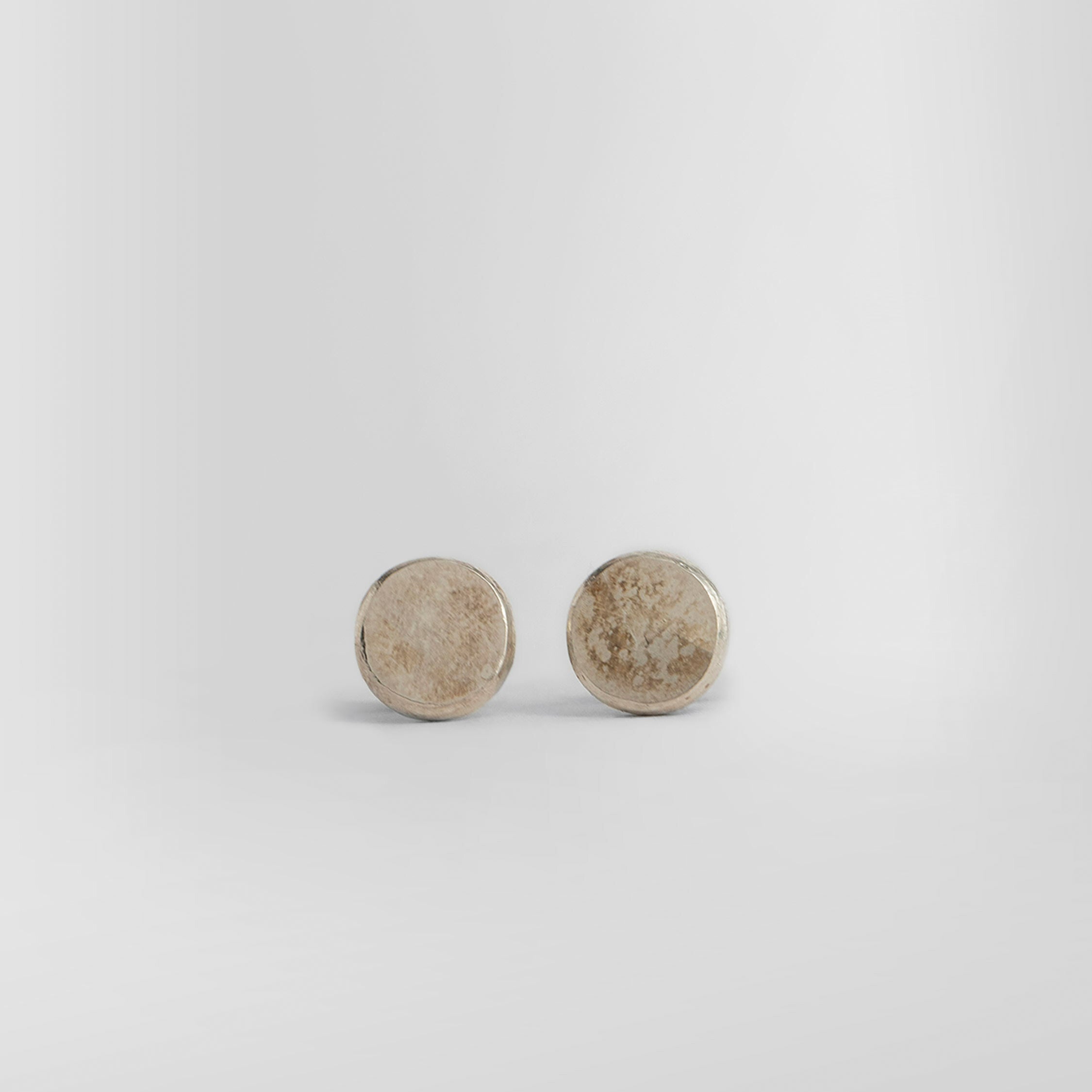 WERKSTATT:MUNCHEN Earrings Fine Hammered | hartwellspremium.com