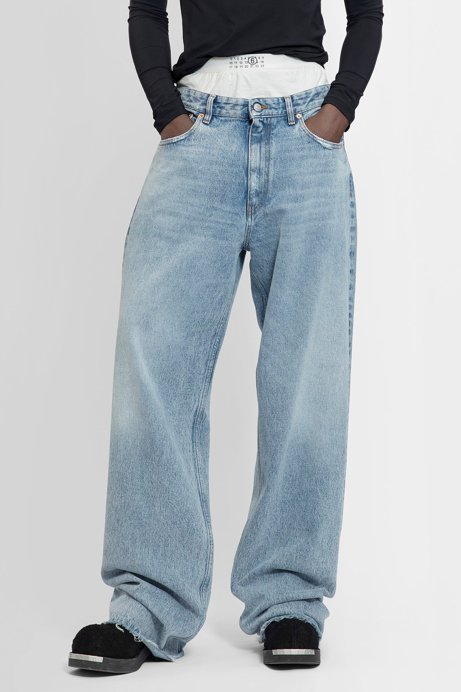 MM6 MAISON MARGIELA MAN BLUE JEANS