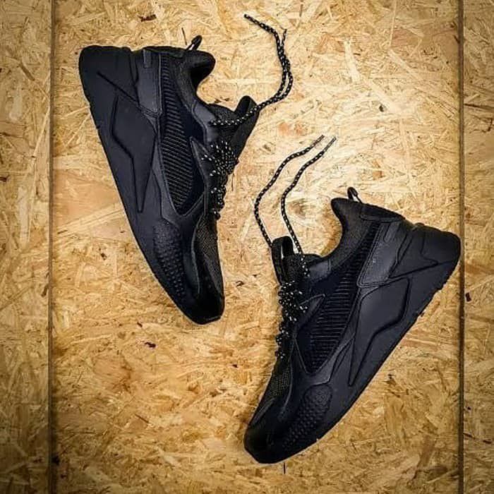 triple black puma rsx