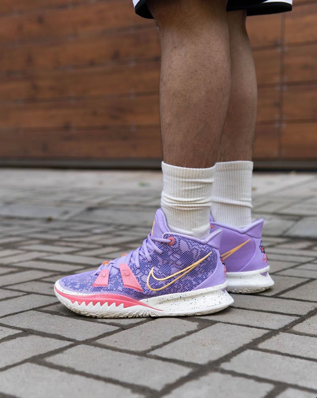 lilac kyrie 7