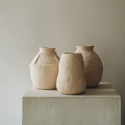 Vasen in Abstraktenformen - Handgemacht - Perfekt für Kunstblumen