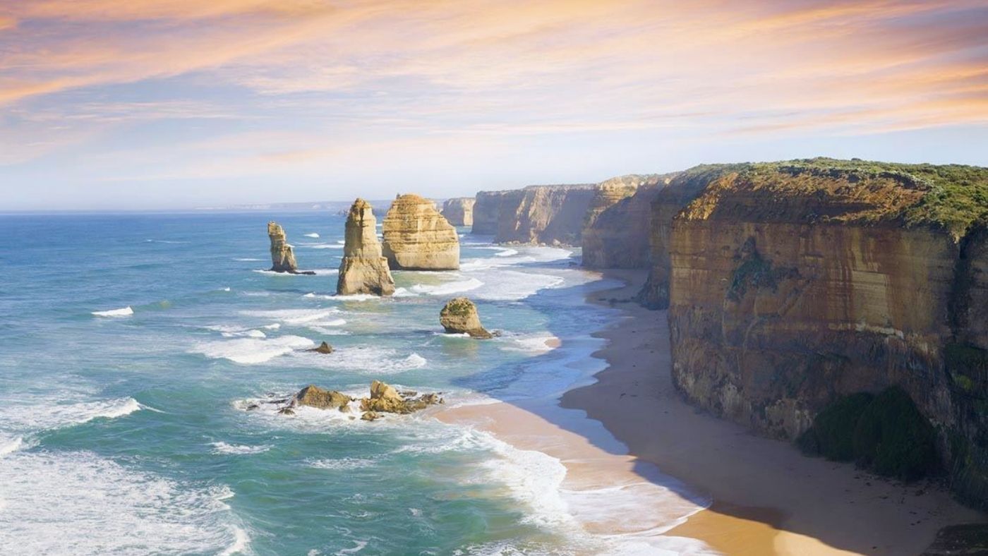 12 Apostles Helicopter Ride from Melbourne