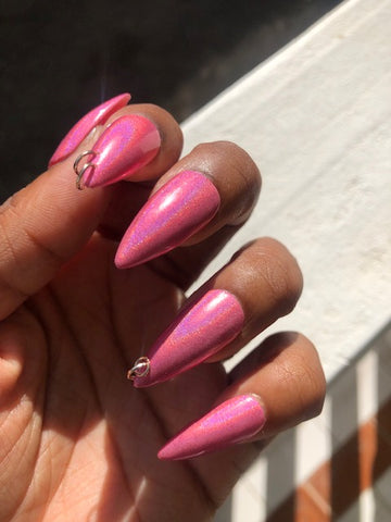 https://oualichicosmetics.com/collections/luxury-press-on-nails