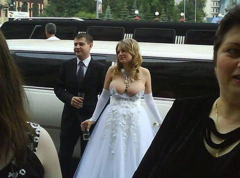 Strapless trouwjurk, de angst om er zo uit te zien blog trouwen Naaldwijk