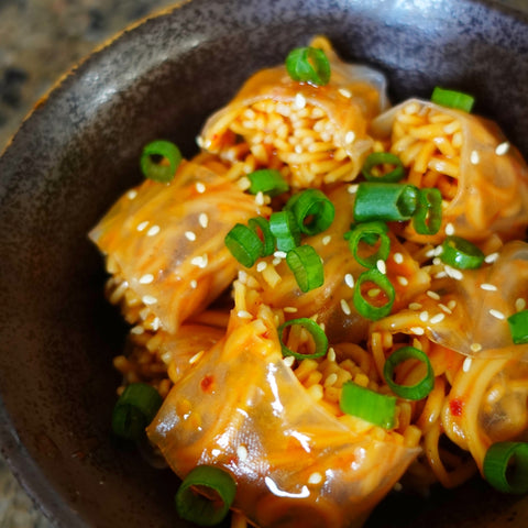 mini ramen spring rolls