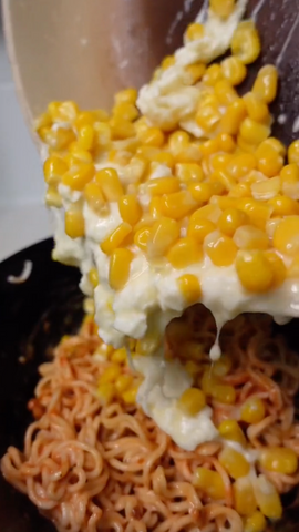 KOREAN CORN CHEESE RAMEN