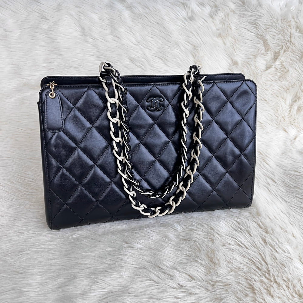 COLLECTORS ITEM Chanel Black Acrylic Crossbody Box Bag with Crystal   Sellier