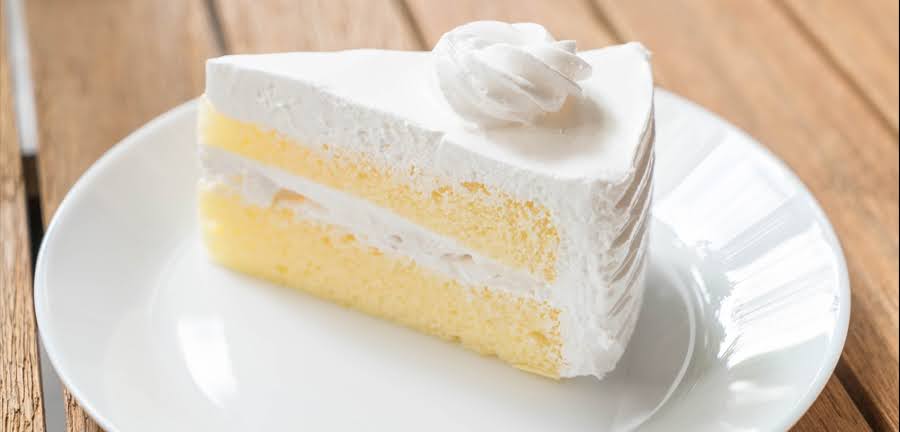 Vanilla Whipped Cream Sponge Cake