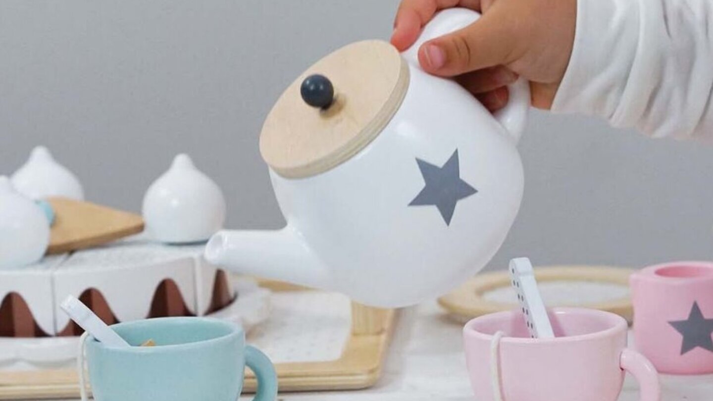 Pretend-Play-Afternoon-Tea-Set