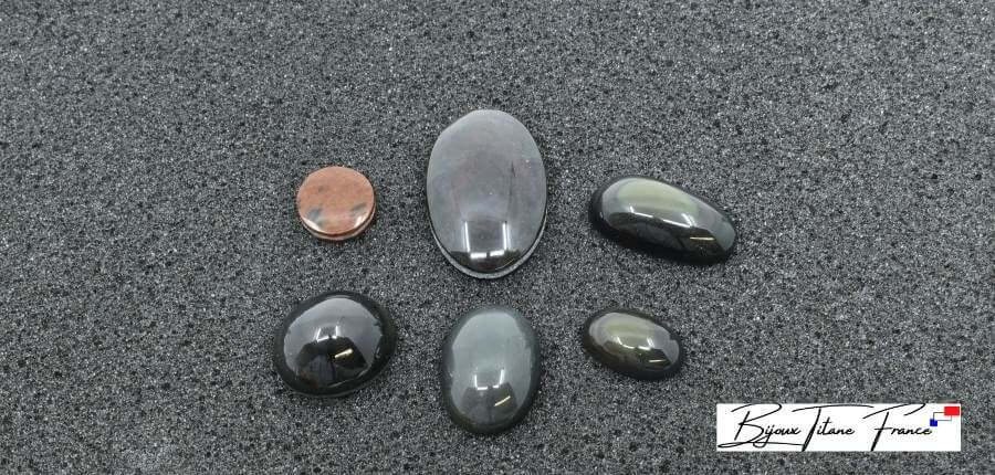 Bijoux en titane sertis d'Obsidienne  ∣ Bijoux Titane France®